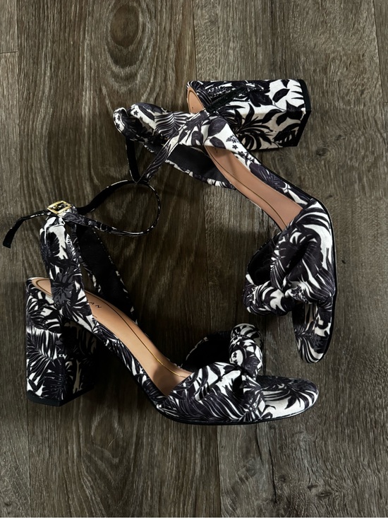 Cole Haan Shoes - Cole Haan Resort Heels 10B